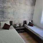 Miocic Apartment *